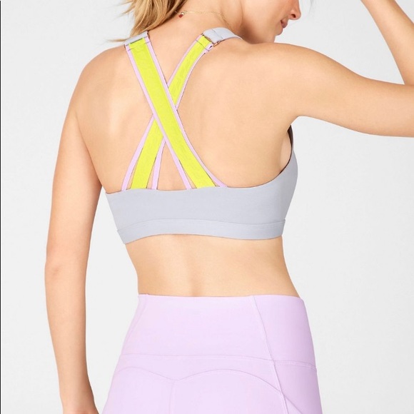 Fabletics Medium Impact Sports Bra - Picture 1 of 3